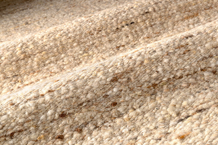 Loook ~ Weave 106 Wool Rug - Beige - detail - The Slow Store