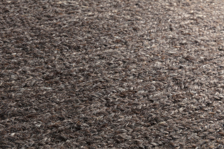 Loook Nomad 406 Handspun Wool Rug Charcoal detail – The Slow Store