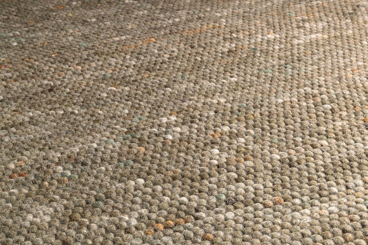 Loook Pebble 301 Felted Wool Rug Green detail – The Slow Store