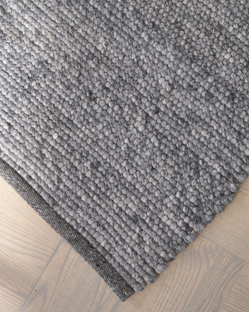 Classic Collection Merino Granit wool rug - detail - The Slow Store