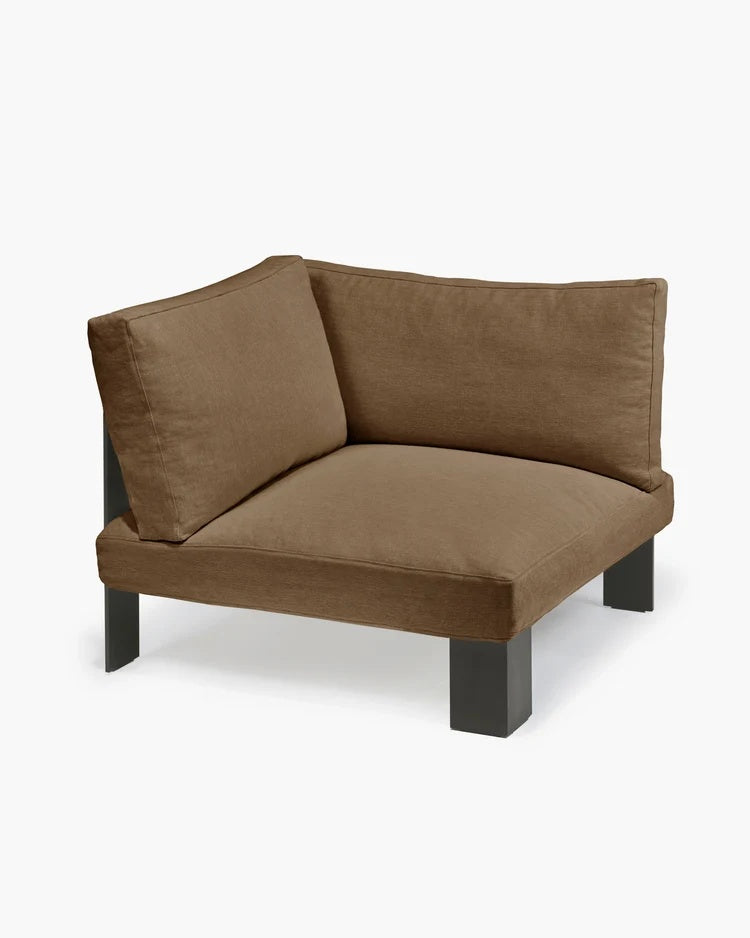 Serax Bea Mombaers hoekelement-outdoor-camel